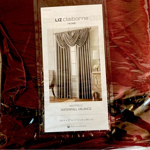 Liz Claiborne Home Westfield Waterfall Valance trimmed with beading 44”x37” - 9 - Picture 3 of 7